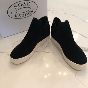 Steve Madden..Wrangle Black Suede Wedge Sneaker 8